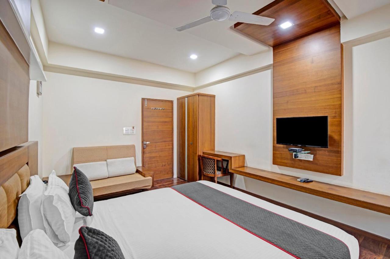 Hotel Navjivan Himatnagar Exterior foto