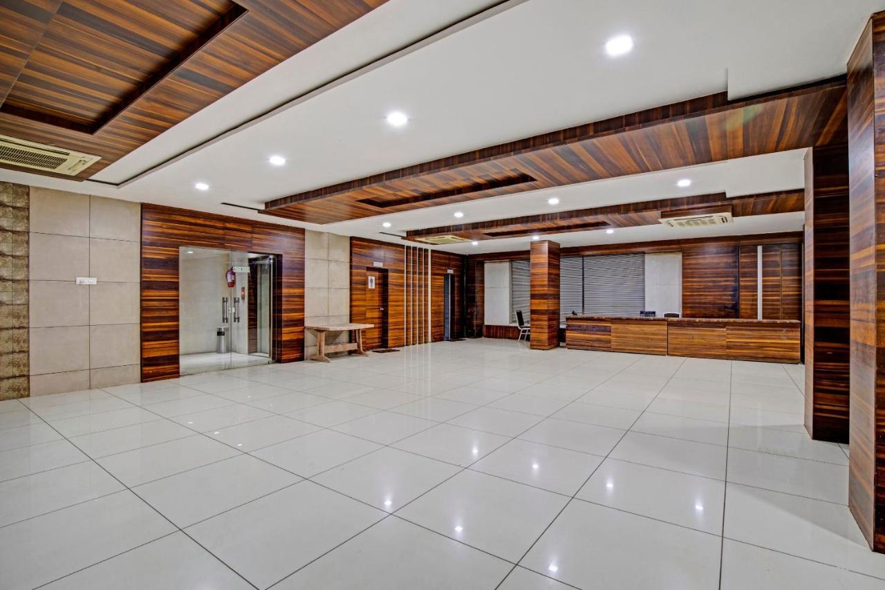 Hotel Navjivan Himatnagar Exterior foto